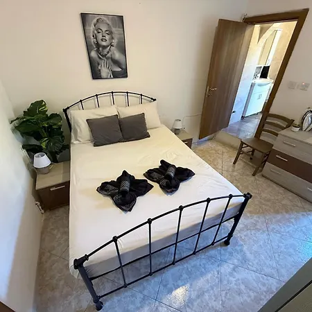 Public Square View House Near Citadella Victoria