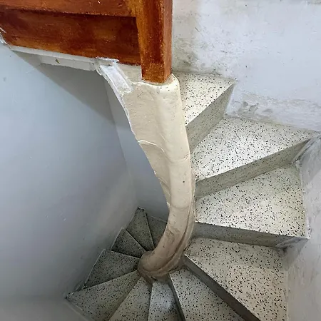 Public Square View House Near Citadella * Victoria