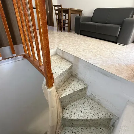 아파트 Public Square View House Near Citadella *