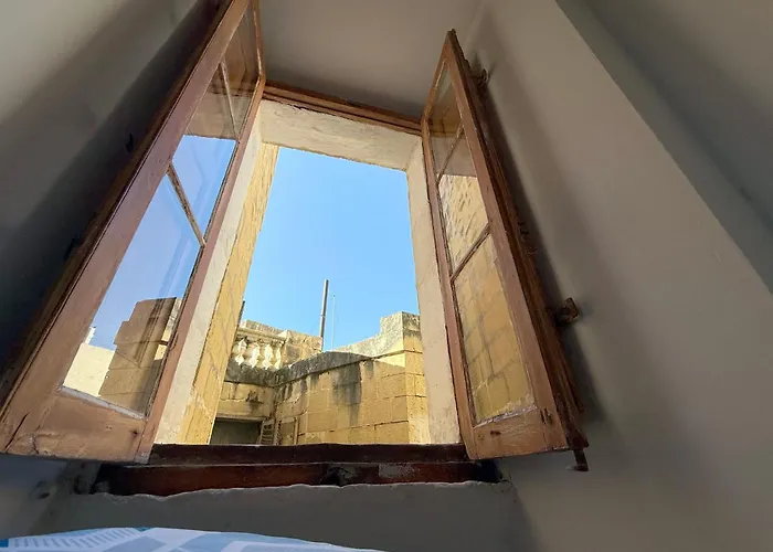 Apartamento Public Square View House Near Citadella Victoria