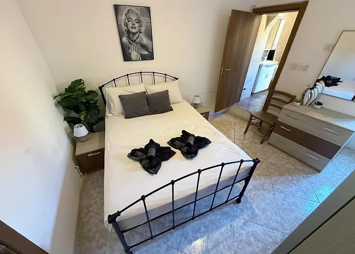 Public Square View House Near Citadella Victoria