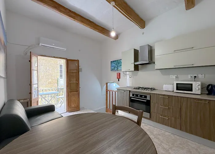 Apartamento Public Square View House Near Citadella Victoria